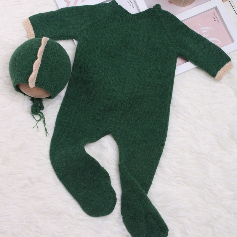 Dinosaur Knitted Newborn Outfit - Newborn Photo Shooting